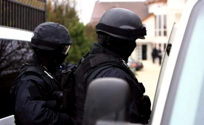 Mascaţii au descins marţi în casele mai multor ieşeni (Foto: Arhivă)