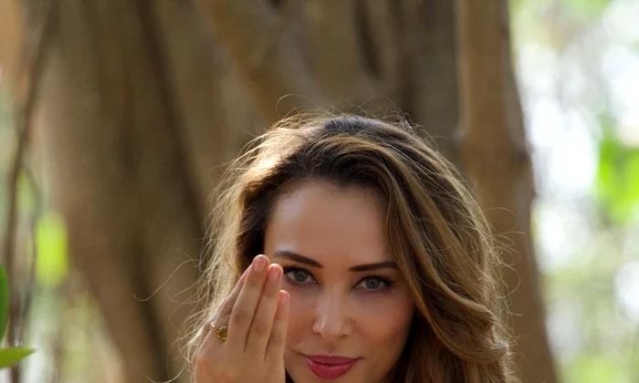 1 iulia vantur jpg jpeg