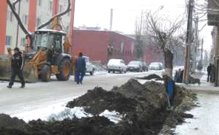 Muncitorii au lucrat doar în această dimineaţă
