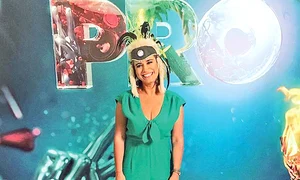 2016 Esca a ieșit  în lume cu  creasta de  indian, joi  seara jpeg