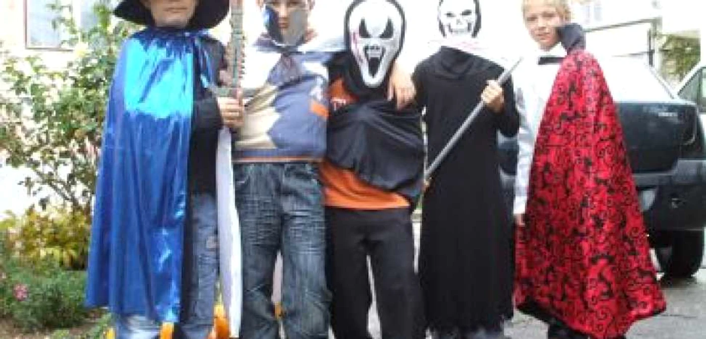 Alba Iulia: Halloween la Palatul Copiiilor