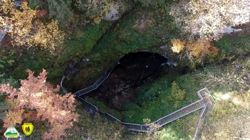 Ecologizare la Ghetarul Scărișoara Foto Parcul Natural Apuseni (9) jpg