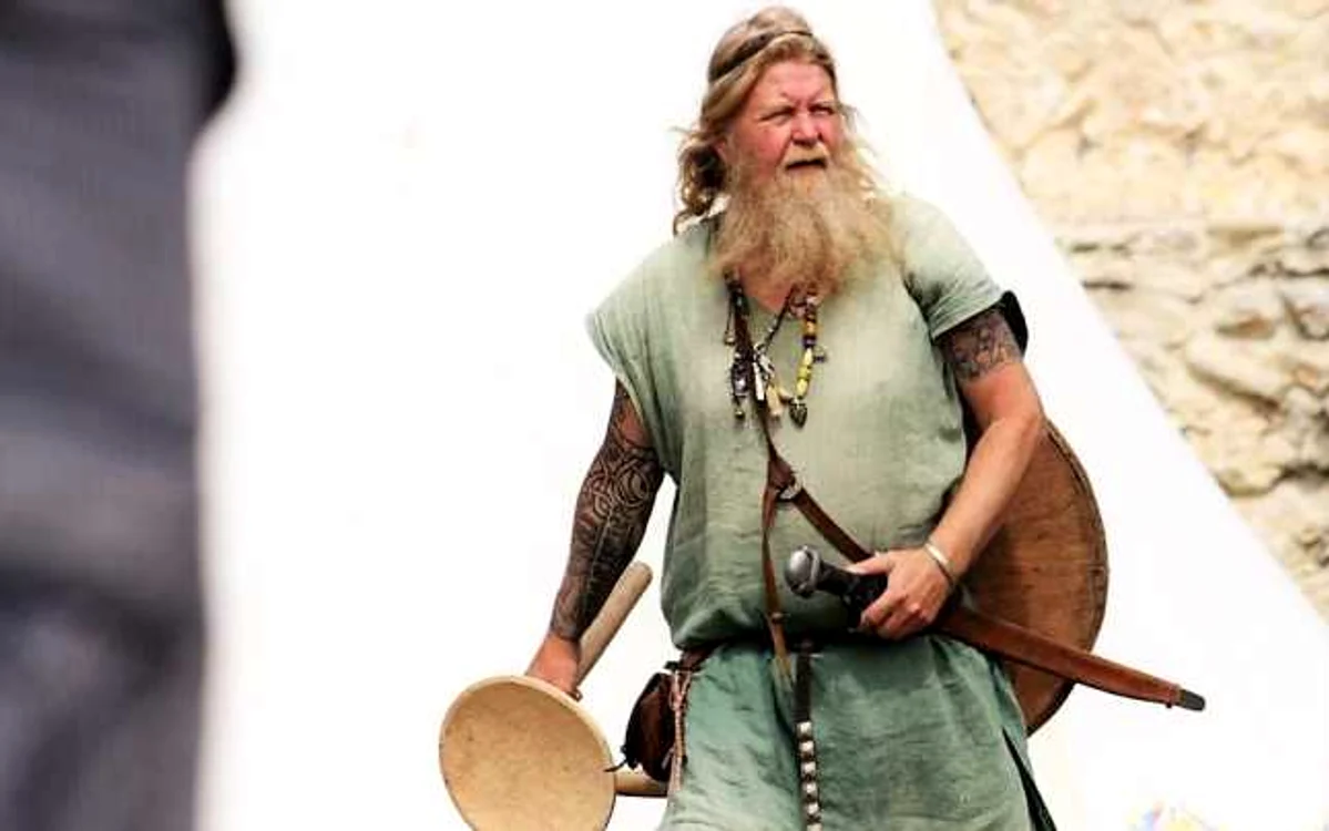 Per Jarl este Jomsviking, războinic de elită;  FOTO: Mihaela Buruiană, Florentina Ţone