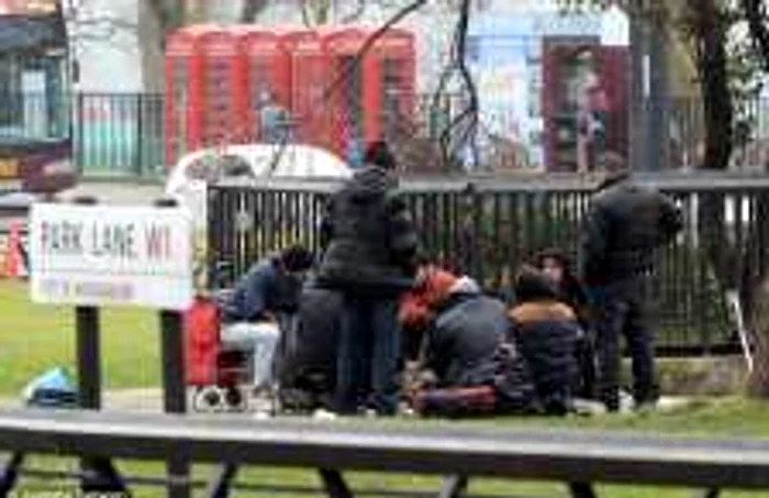 Românii surprinşi în Park Lane, la un an după Olimpiadă FOTO Jeremy Selwyn