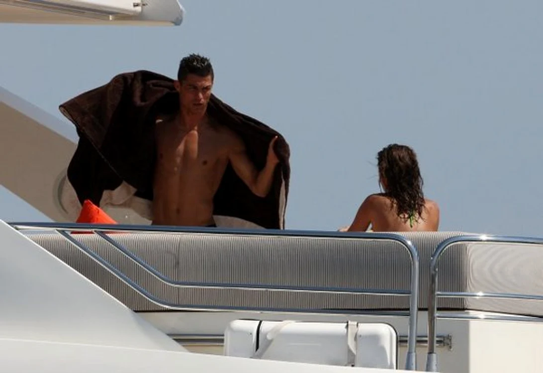 
    Cristiano şi Irina formează deja un cuplu  