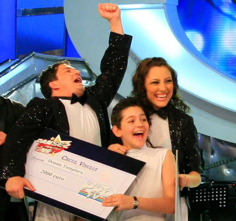 
    În 2008, Cornel Ogrean şi Andra au câştigat 60.000 de euro la "Dansez pentru tine", plus alte premii de la diverşi sponsori  