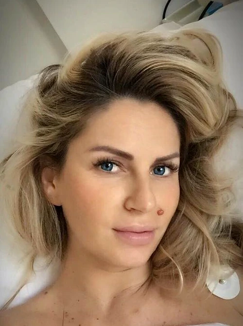 Andreea Banica mamica jpeg