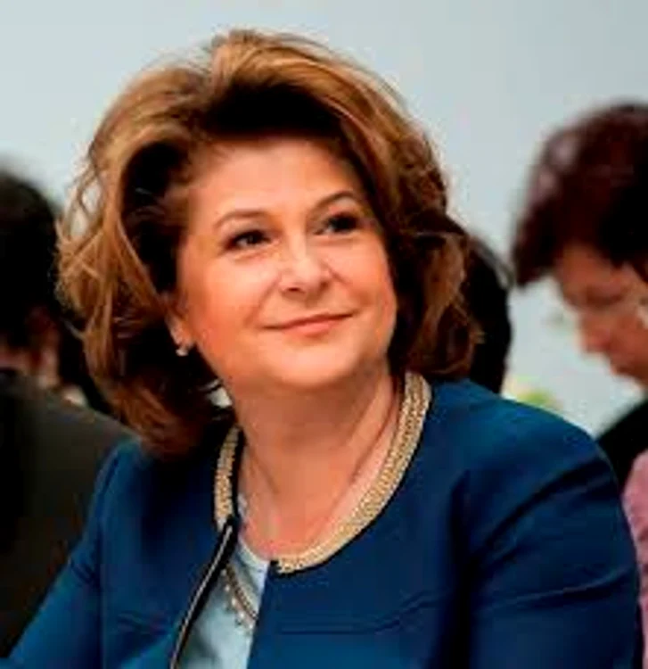 
    Rovana Plumb este noul ministru interimar al educațieifoto: facebook  