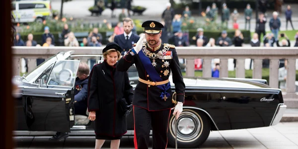 regele Haakon2 jpg