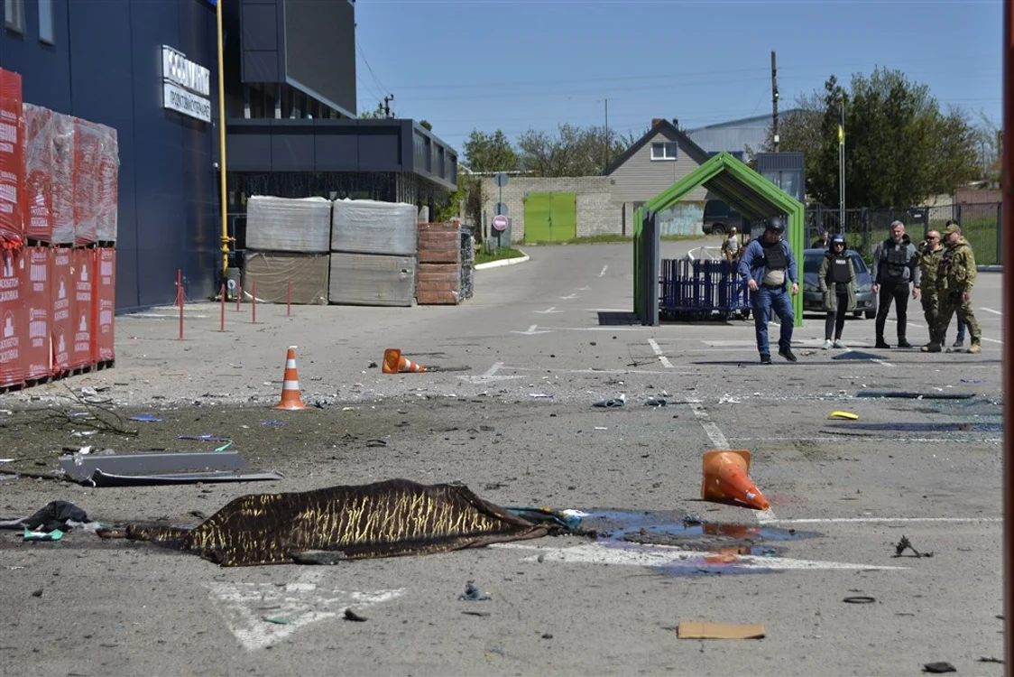 Orașul Herson e ținta bombardamentul de când a fost eliberat de sub ocupație FOTO EPA-EFE