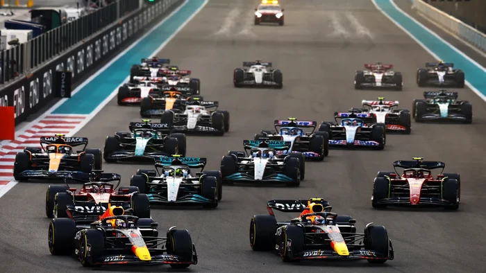 Formula Equal propune proporție 50% bărbați, 50% femei