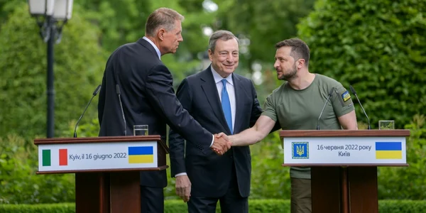 Klaus Iohannis si Volodimir Zelenski FOTO Adm Prez