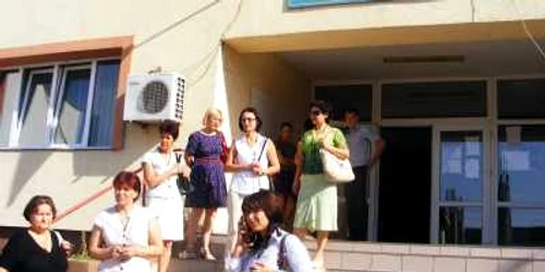 profesorii s-au adresat şi ministrului Educaţiei