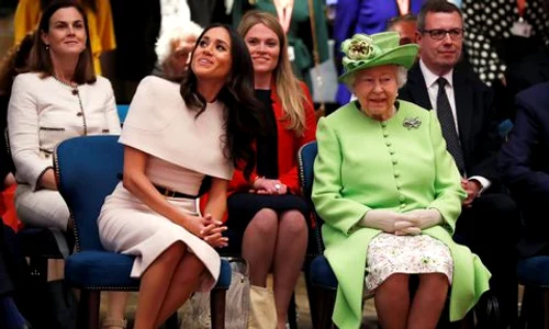 Meghan Markle, alături de Elisabeta a II a jpeg