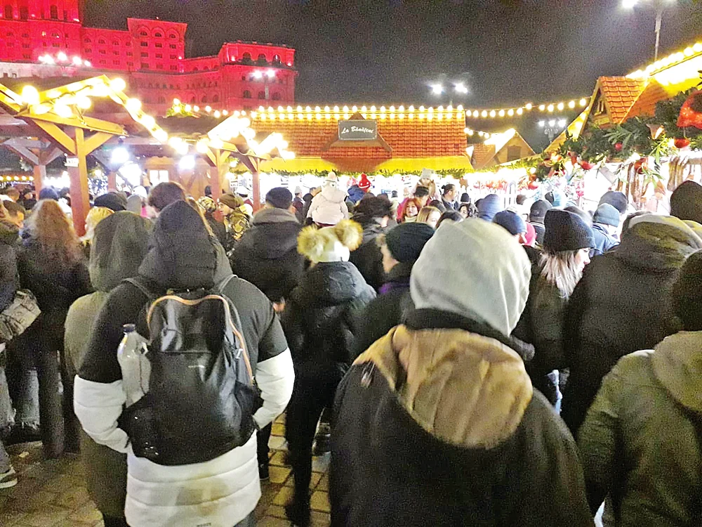 Şi Palatul Parlamentului  a fost luminat