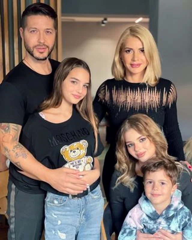 22 felicitari de familie de craciun ale vedetelor jorge 30 jpg jpeg
