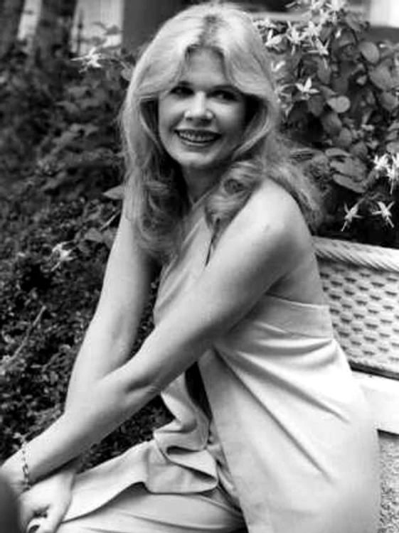 LORETTA SWIFT GETTY IMAGES