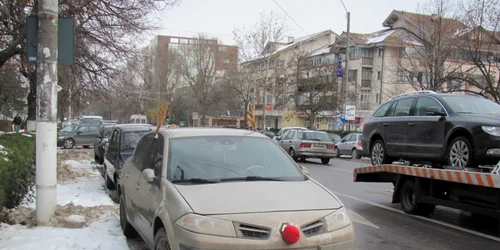 Maşina transformată în ren a atras privirile curioşilor Foto: Mădălin Sofronie 