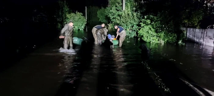 În total de 112 case și mai multe străzi au fost inundate Foto: Twitter @tvtoront