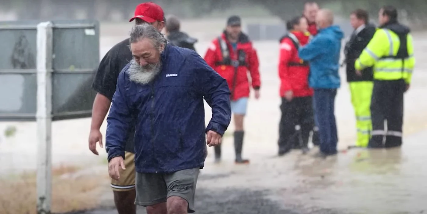 Mii de oameni au primit ordin să „evacueze imediat” (foto: captură video)