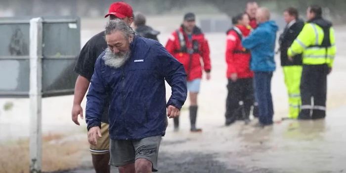 Mii de oameni au primit ordin să „evacueze imediat” (foto: captură video)