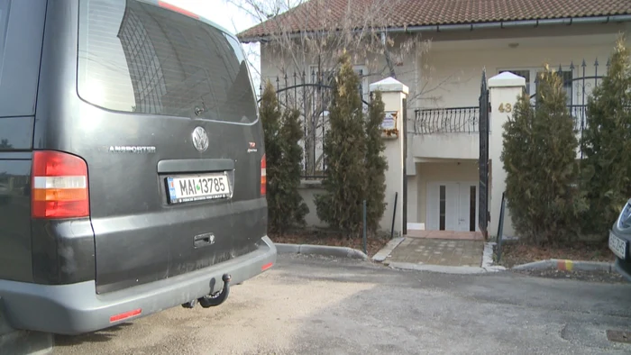 Perchezitiile au început la ora 9.00 FOTO Laurenţiu Ionescu