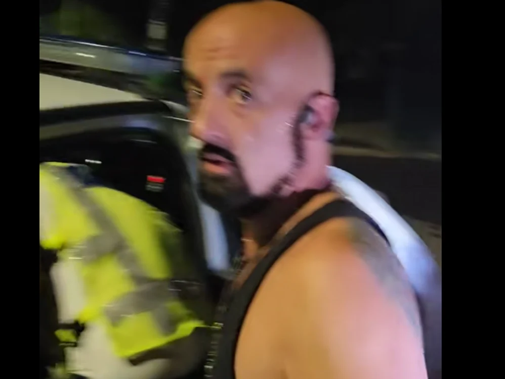 Bărbatul a fost dus la audieri FOTO: Captura video