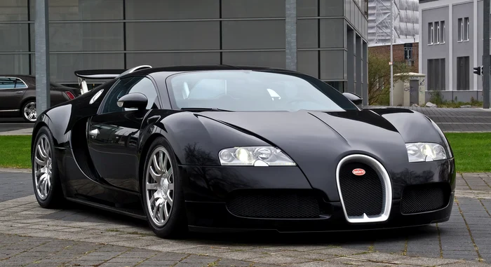 Bugatti Veyron este una dintre cele mai scumpe mașini din lume. Foto Wikipedia