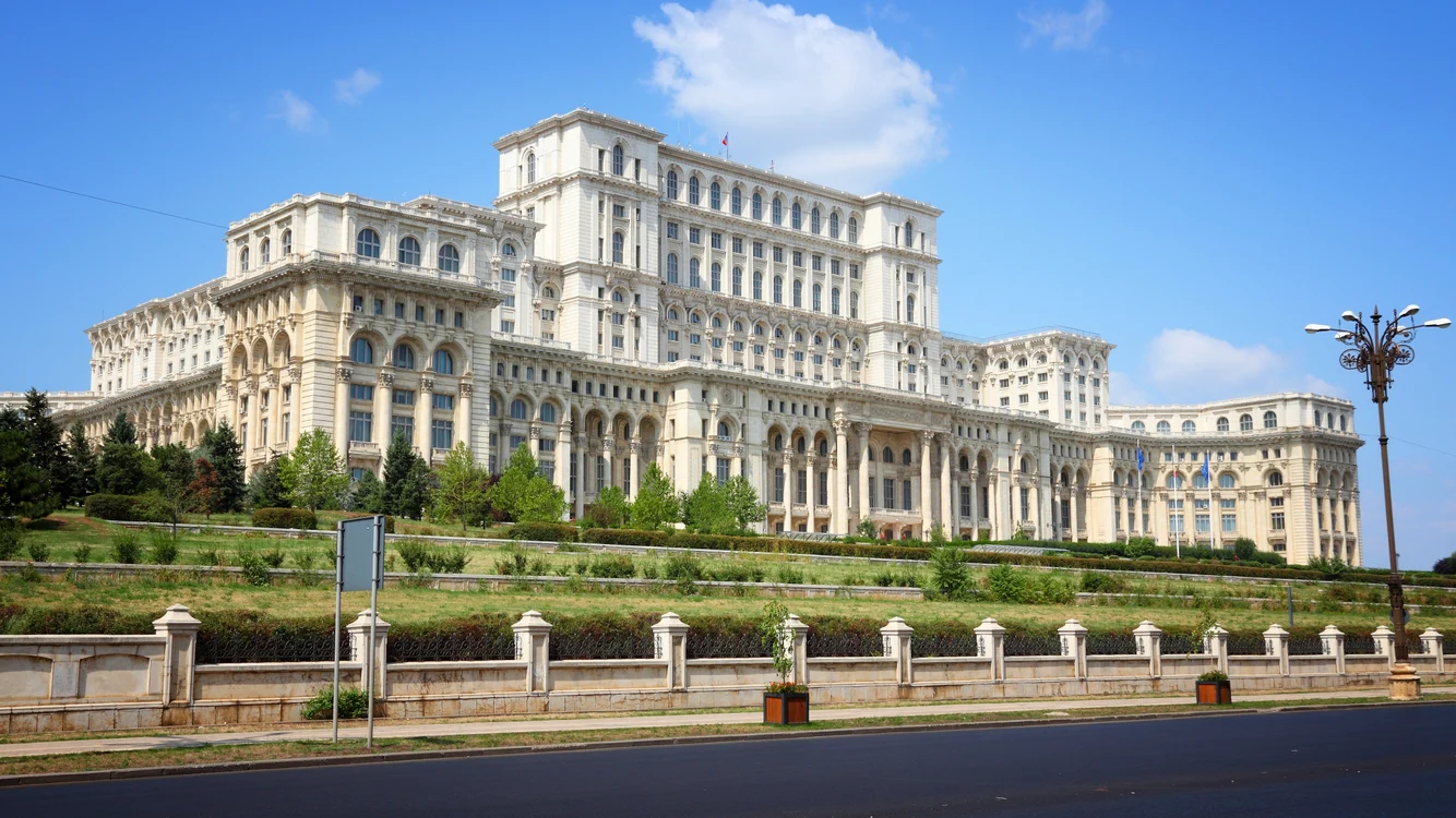 Casa Poporului, actualul Palat al Parlamentului, este cea de-a doua clădire administrativă din lume, ca mărime și a treia, ca volumFoto:Shutterstock