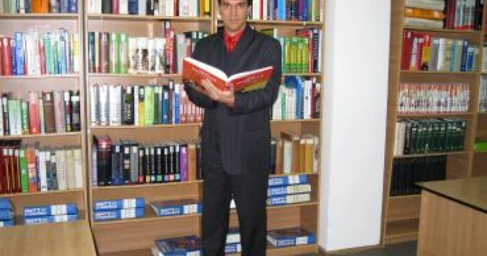 Brăila: Eduard Claudiu Brăileanu - Este singurul doctor în ştiinţa despre biblioteci