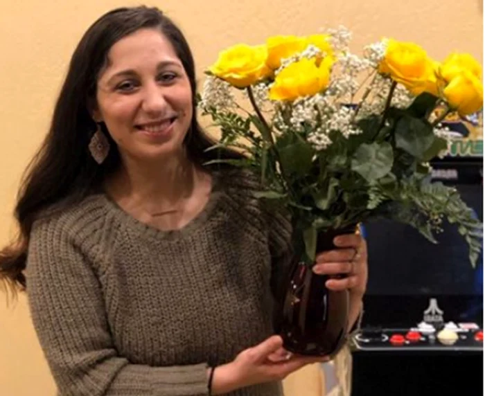 Mariana a postat mai multe fotografii pe Facebook în speranța că o vor recunoaște părinții biologici sau rudeleFOTO: adevarul.ro