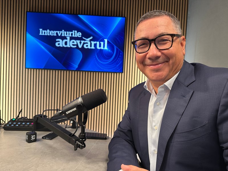 Victor Ponta nu crede că Nicușor Dan trebuie să adune voturi pentru formarea noului Guvern: „Este treaba premierului desemnat”