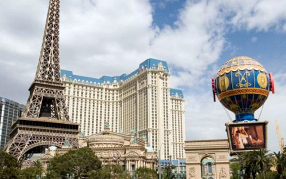 Hotelurile din Paris doresc să atragă clienţi chinezi (FOTO visitingdc.com)