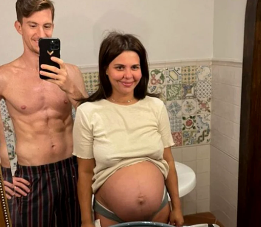 
    Andreea Popescu mai are puțin până când va deveni mămică pentru a doua oarăFoto: Arhivă personală  