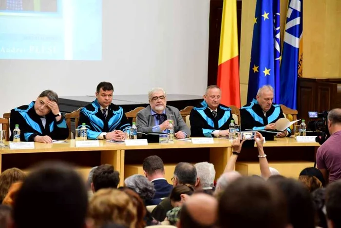 Andrei Pleşu primeşte titlul de Doctor Honoris Causa al UVT