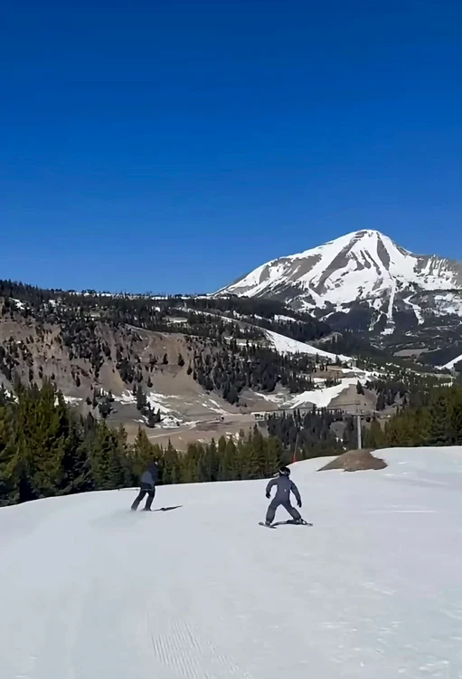 Harry și Archie la schi, Foto Instagram (1) jfif