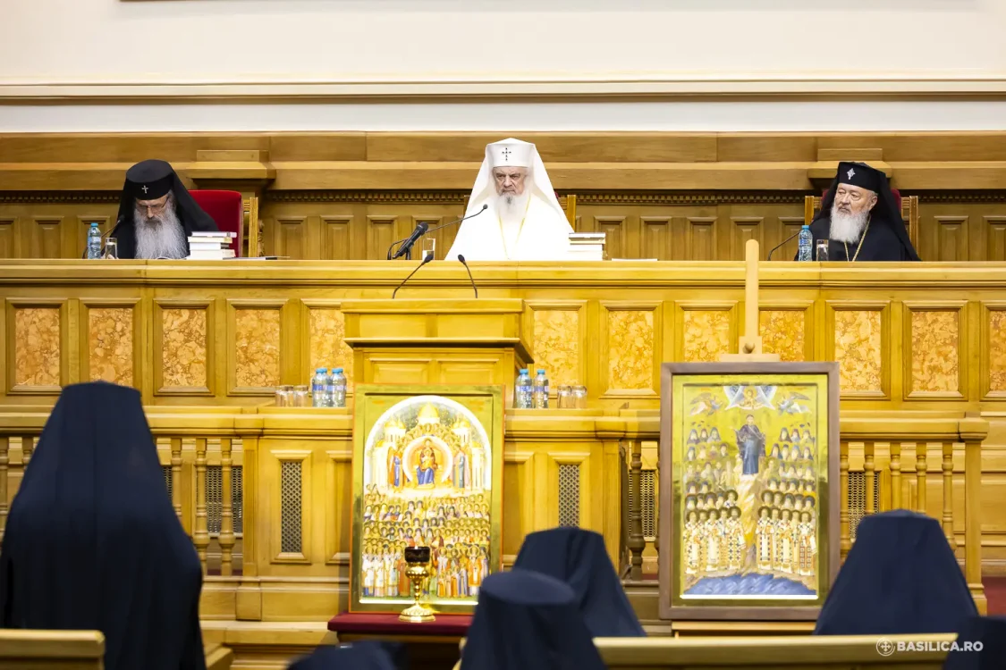 Patriarhul Daniel a prezidat ședința în care au fost făcute sfinte cele 16 martire ale credinței