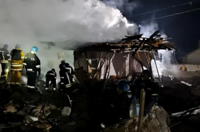 Intervenție de salvare după atacul de la Zaporojie FOTO Serviciul de Urgență al Ucrainei