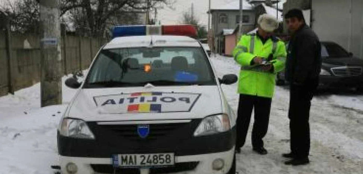 Poliţiştii vor opri maşinile neechipate de iarnă