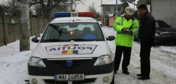 Poliţiştii vor opri maşinile neechipate de iarnă