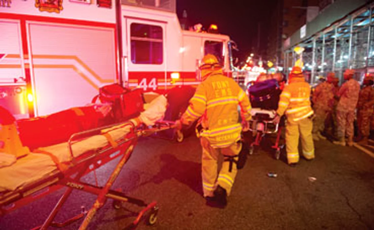 
    29 de oameni au fost răniţi grav în cartierul Chelsea din ManhattanFoto: AFP  