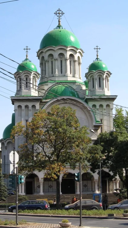 Biserica Cașin, o bijuterie arhitectonică FOTO Iulia Marian