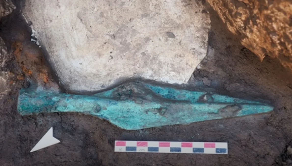 O „necropolă monumentală din perioada preromană”, descoperită în nordul Italiei (foto: captură video Youtube /  ArchaeoReporter)