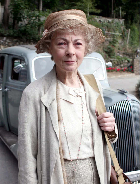 Geraldine McEwan în rolul lui Miss Jane Marple. FOTO: IMDB