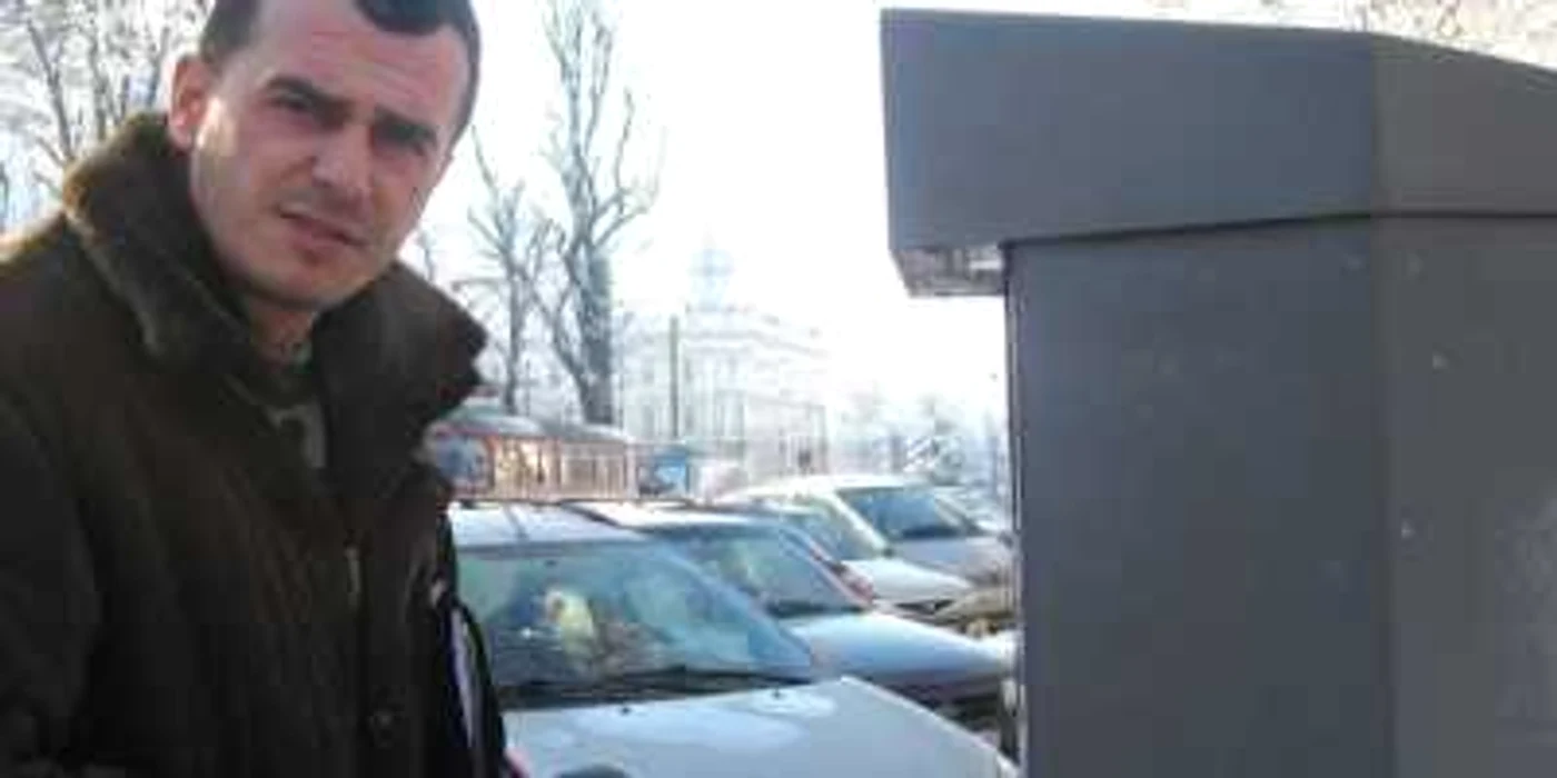 Sistemul de plata a parcării prin SMS a fost introdus la Satu Mare anul trecut/foto: Arhiva