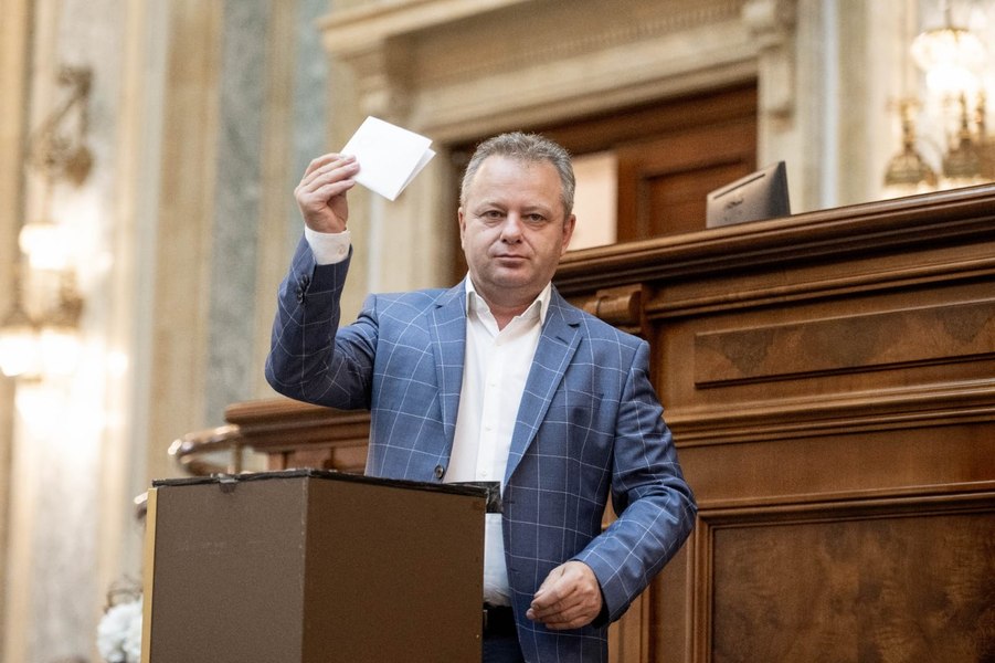 Patru primari PSD din Gorj au trecut la PNL | VIDEO