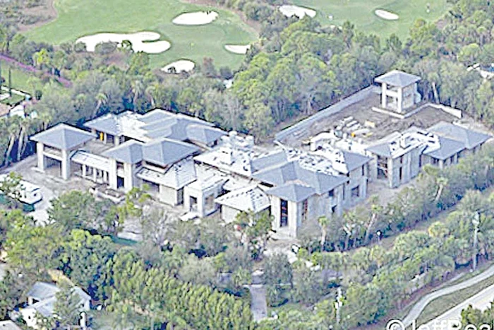 Pasionat şi de golf,  nu doar de baschet sau  baseball, Michael Jordan  nu va trebui decât  să iasă din casă pentru  a lua crosa în mâini (Foto: reuters)