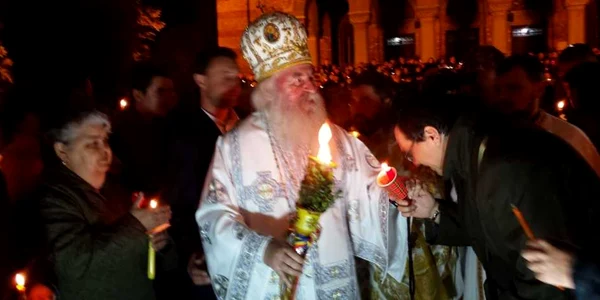 Timişorenii au luat Lumină la Catedrala Mitropolitană FOTO Ştefan Both