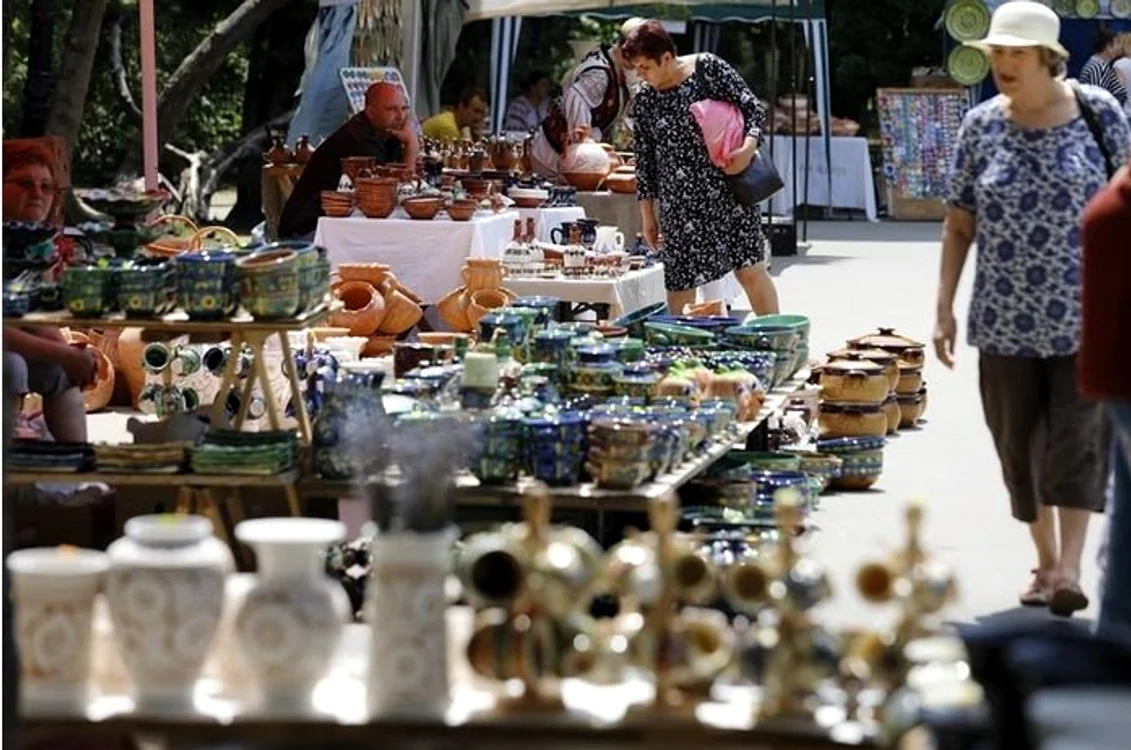 Târgul Cucuteni 5000 SURSĂ ziaruldeiasi.ro