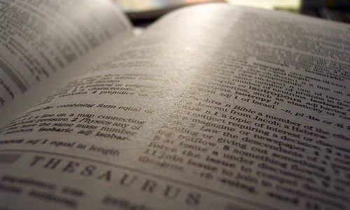 800px thesaurus jpeg